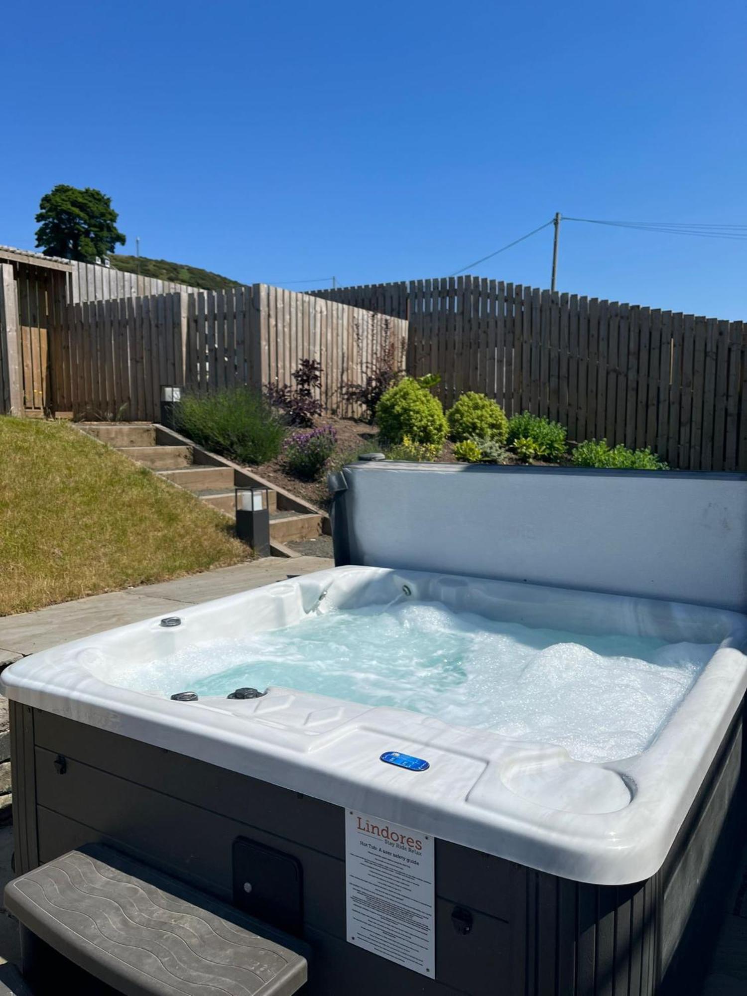 Luxury Lodge With Hot Tub At Lindores Newburgh  Экстерьер фото
